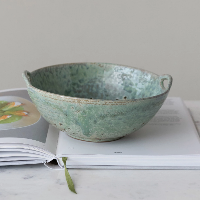 Stoneware Berry Bowl with Handles