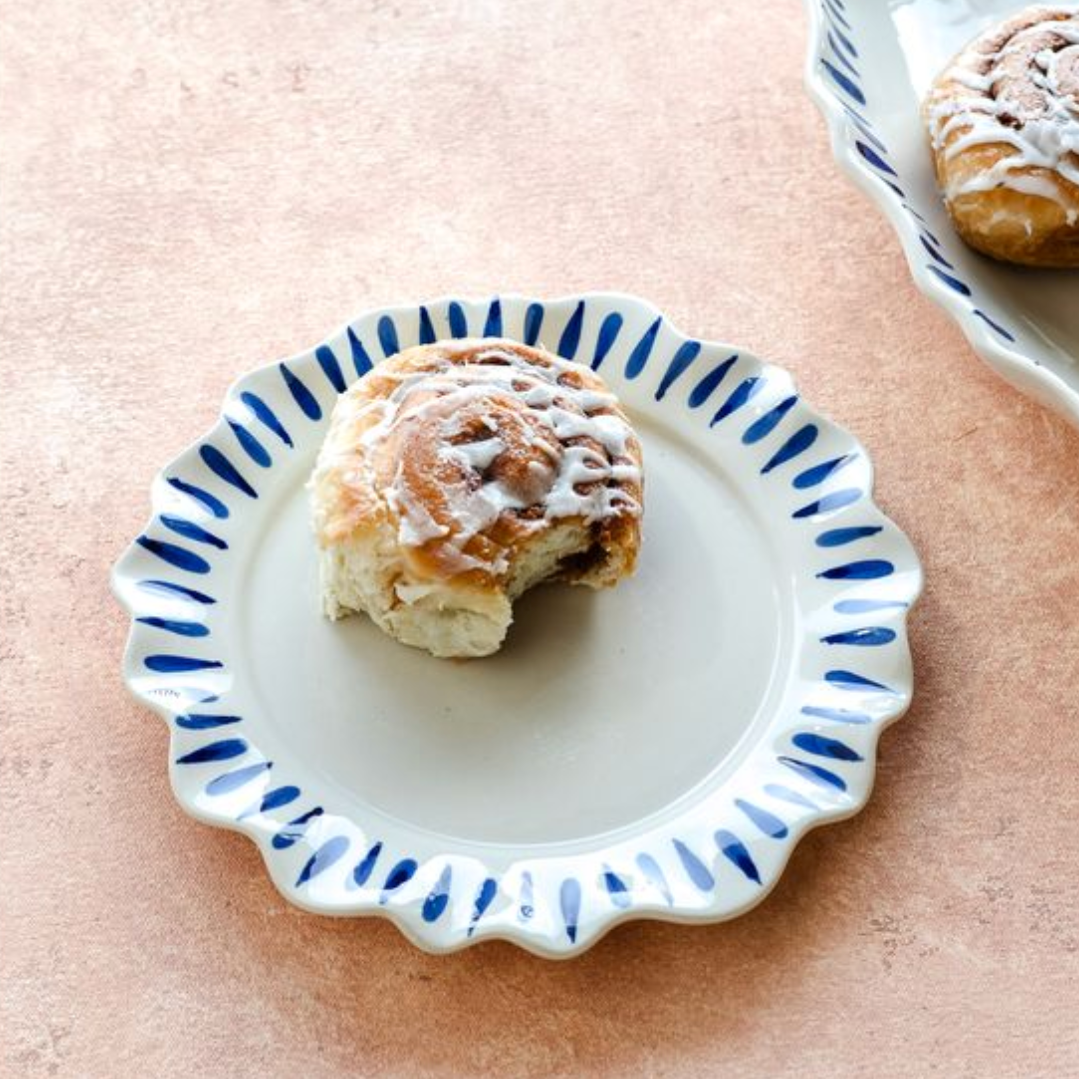 Blue & White Wavy Edge Plate