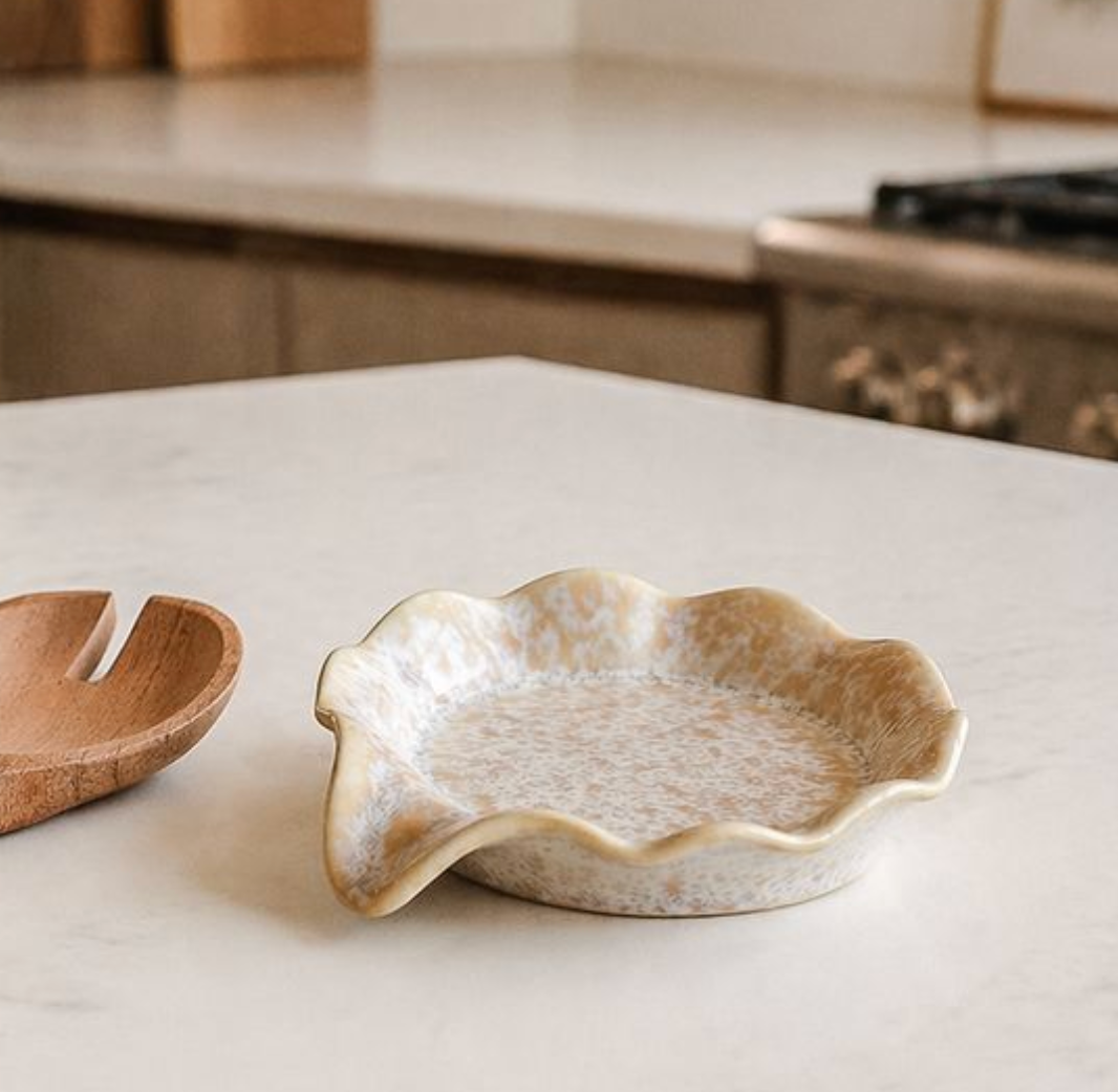 Scallop Edge Spoon Rest