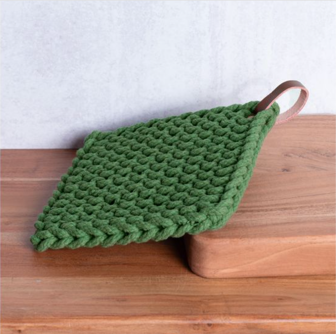 Knit Pot Holder with Leather Strap