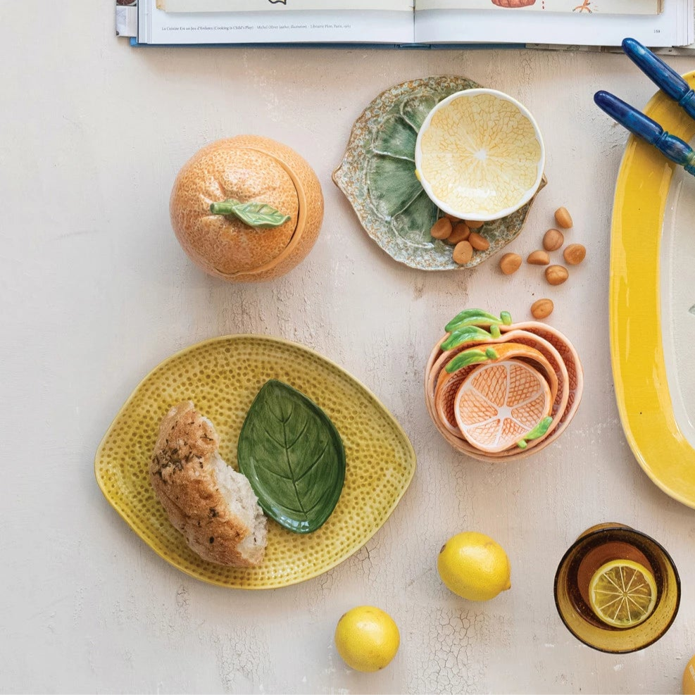 Stoneware Citrus Shaped Plate, 3 Colors