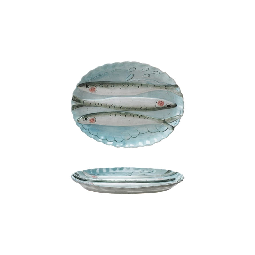 Scalloped Plate with 3D Fish Image