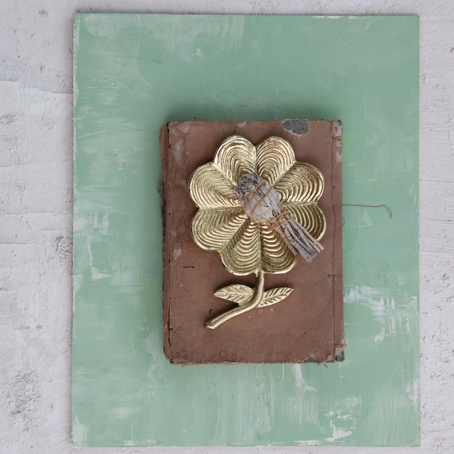 Cast Aluminum Flower Shaped Dish