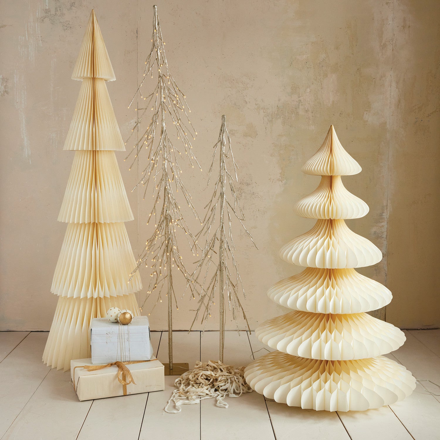 LED Pre-Lit Tree