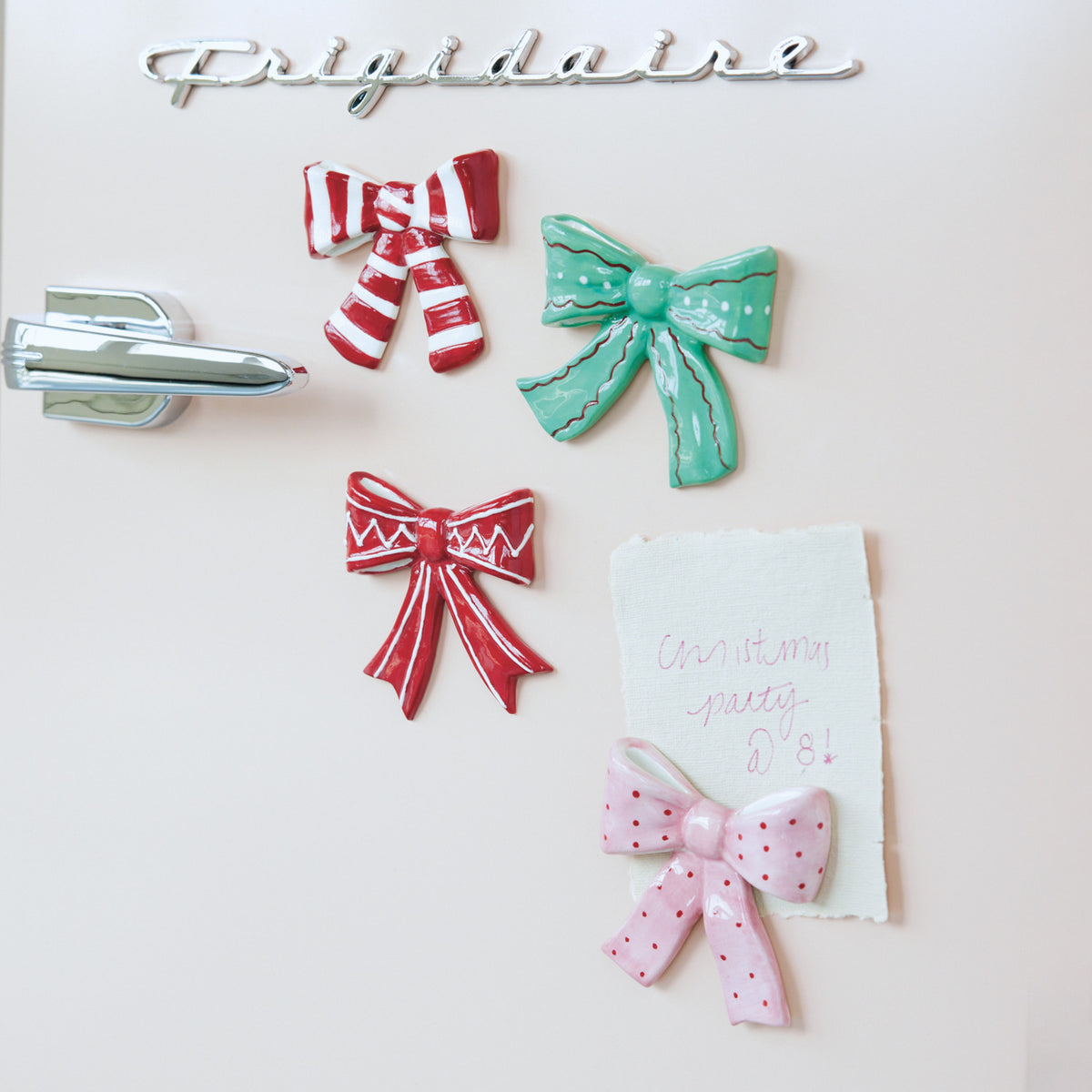 Bow Magnet