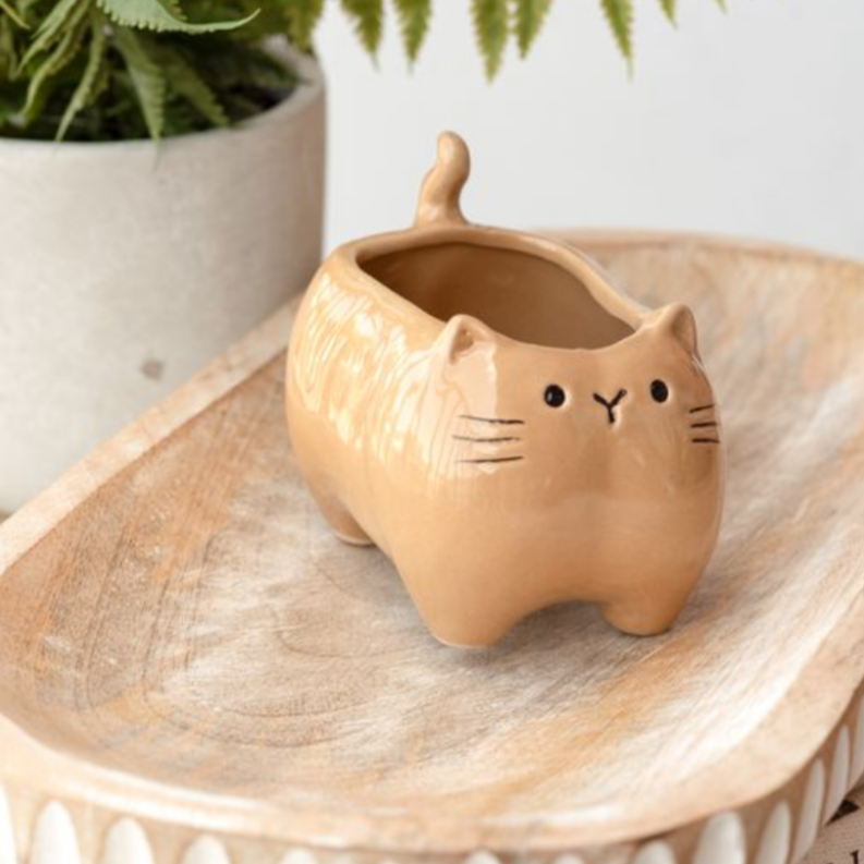 Beige Kitty Planter