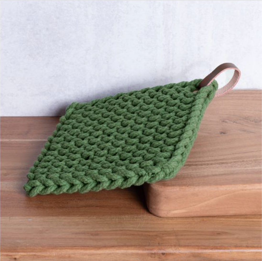 Knit Pot Holder with Leather Strap