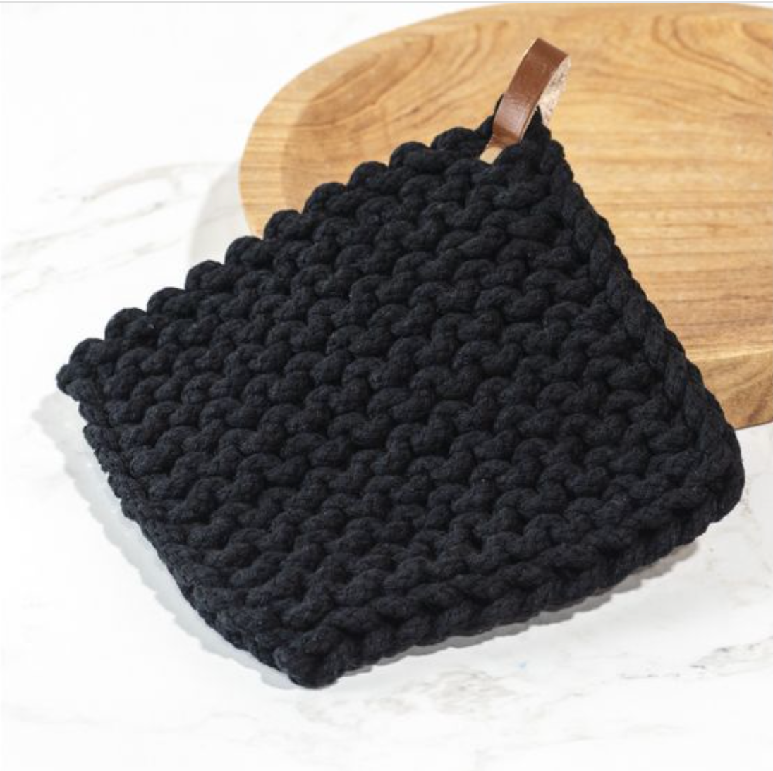 Knit Pot Holder with Leather Strap