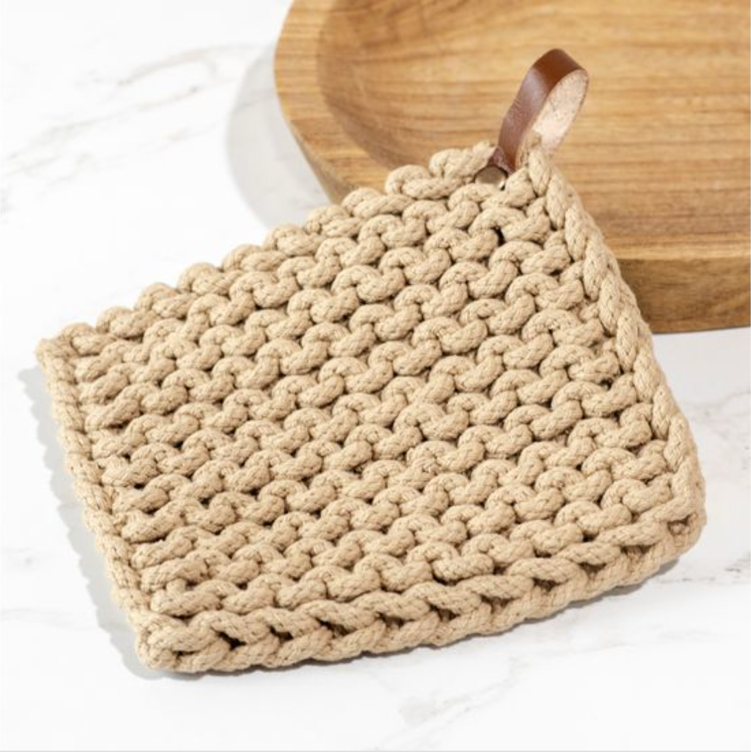Knit Pot Holder with Leather Strap