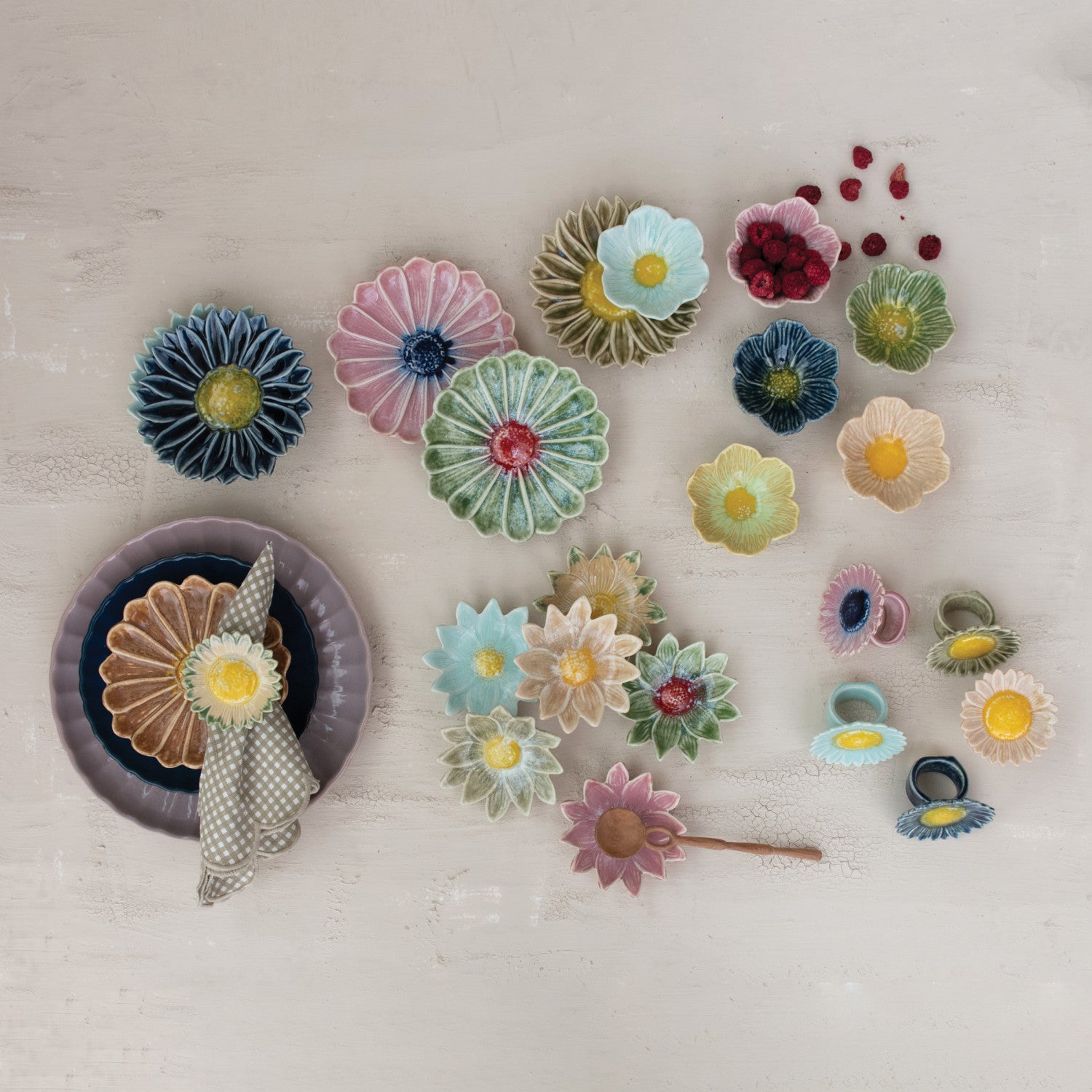 Stoneware Flower Shaped Plate